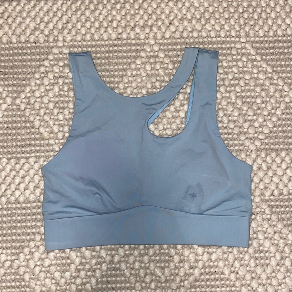 Fabletics High Neck Sports Bra